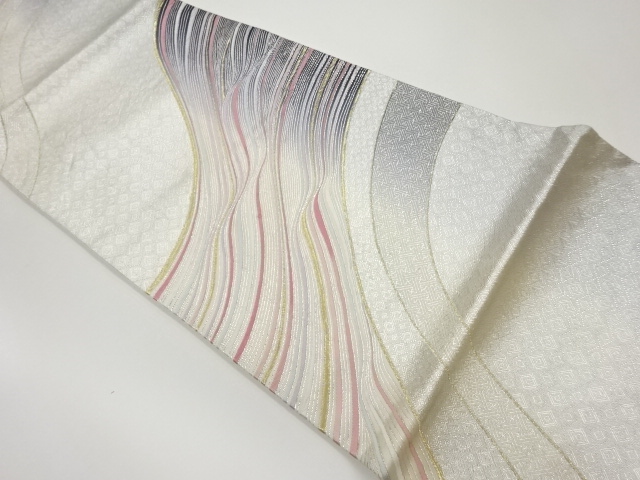 佐賀錦菱に曲線模様織出し袋帯